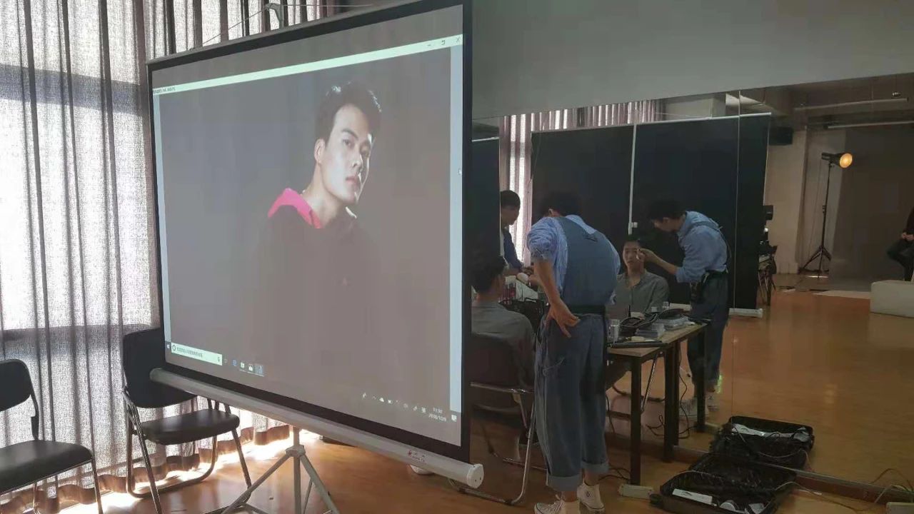 北京北影艺考培训学校摄影课室
